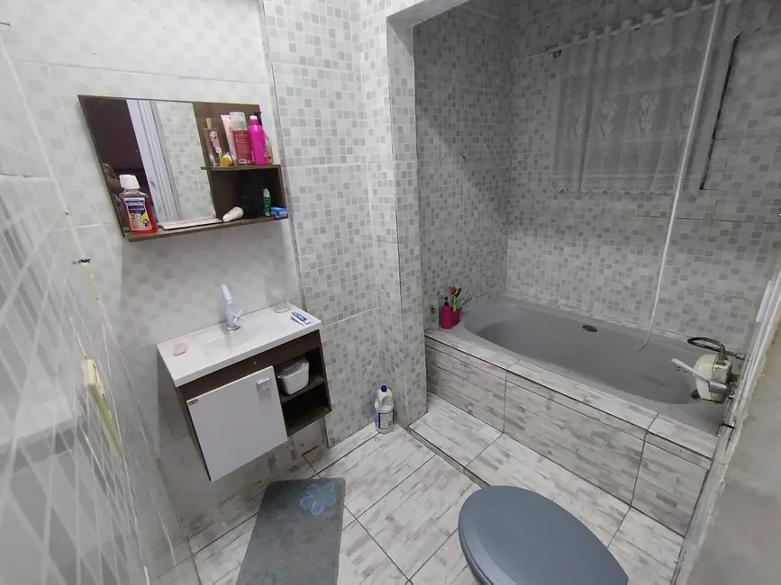 Casa com 2 quartos à venda em Ocian, Praia Grande - SP - imagem 2 Foto 2 de Casa com 2 quartos à venda em Ocian, Praia Grande - SP