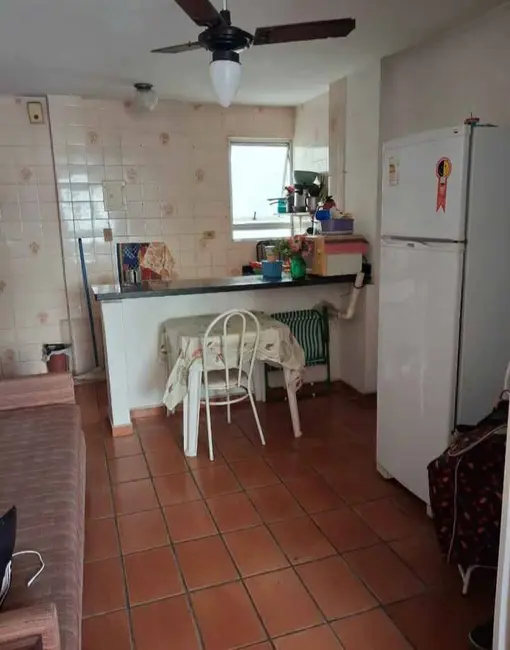 Kitnet com 1 quarto à venda, 38m2 em Aviação, Praia Grande - SP - imagem 4 Foto 4 de Kitnet com 1 quarto à venda, 38m2 em Aviação, Praia Grande - SP