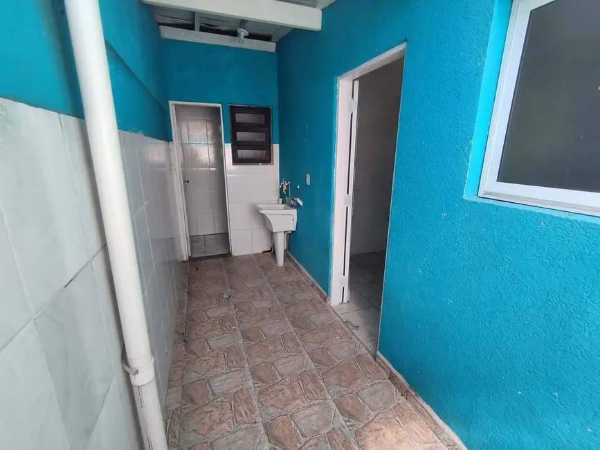 Casa de Condomínio com 3 quartos para alugar, 86m2 em Sítio do Campo, Praia Grande - SP - imagem 4 Foto 4 de Casa de Condomínio com 3 quartos para alugar, 86m2 em Sítio do Campo, Praia Grande - SP