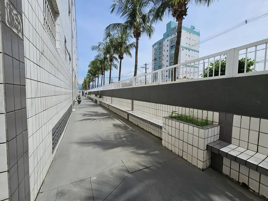 Foto 9 de Apartamento com 1 quarto à venda, 32m2 em Mirim, Praia Grande - SP