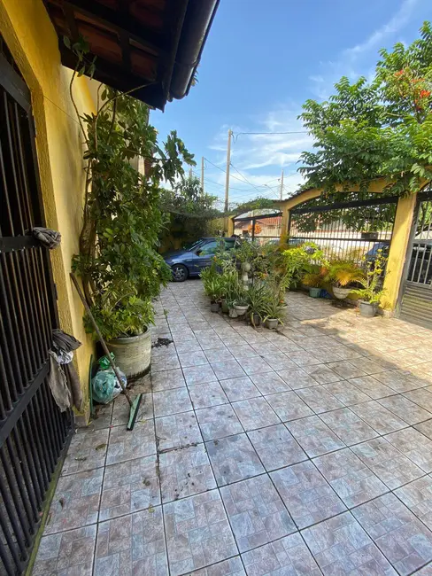 Foto 3 de Casa com 3 quartos à venda, 196m2 em Caiçara, Praia Grande - SP