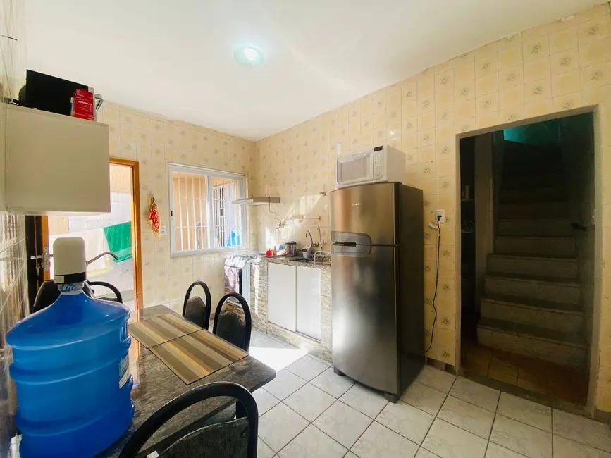Casa com 3 quartos à venda em Guilhermina, Praia Grande - SP - imagem 8 Foto 8 de Casa com 3 quartos à venda em Guilhermina, Praia Grande - SP