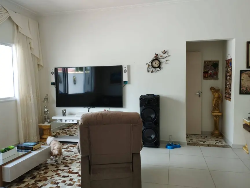 Foto 2 de Casa com 3 quartos à venda, 171m2 em Flórida, Praia Grande - SP