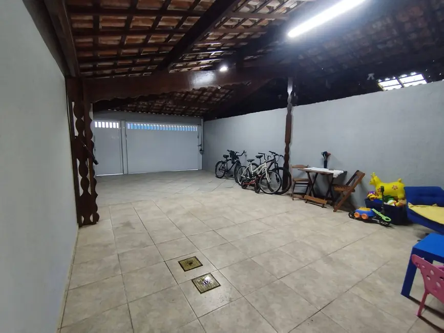 Foto 4 de Casa com 3 quartos à venda, 124m2 em Tupi, Praia Grande - SP