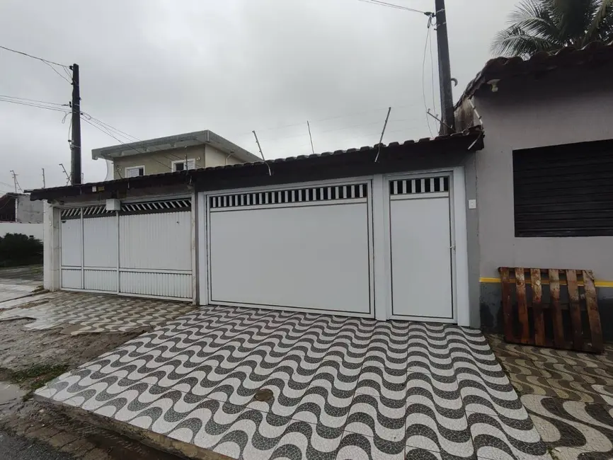 Foto 3 de Casa com 3 quartos à venda, 124m2 em Tupi, Praia Grande - SP