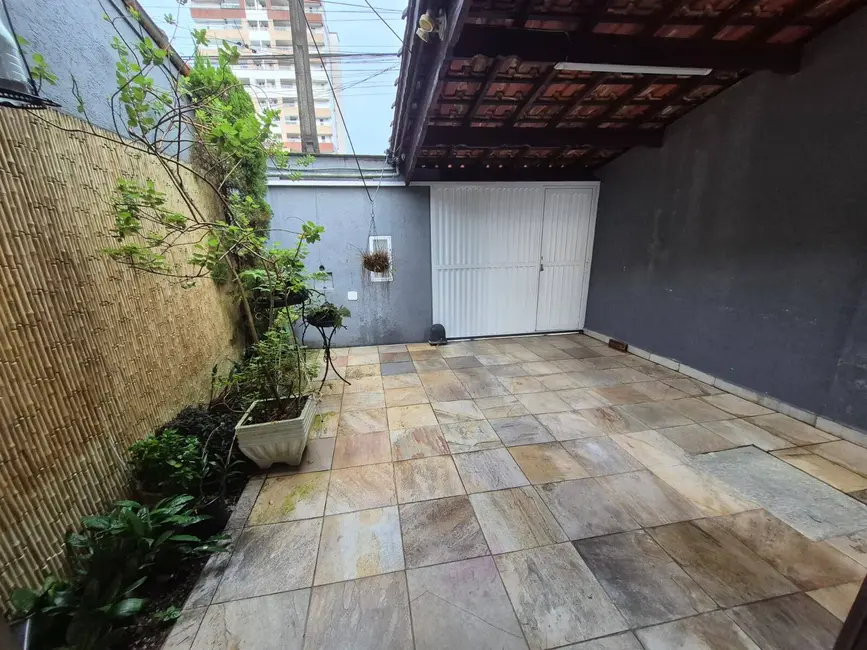 Casa com 2 quartos à venda, 152m2 em Canto do Forte, Praia Grande - SP - imagem 1 Foto 1 de Casa com 2 quartos à venda, 152m2 em Canto do Forte, Praia Grande - SP