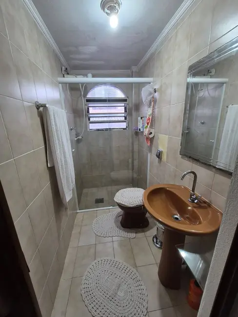 Casa com 2 quartos à venda, 152m2 em Canto do Forte, Praia Grande - SP - imagem 9 Foto 9 de Casa com 2 quartos à venda, 152m2 em Canto do Forte, Praia Grande - SP
