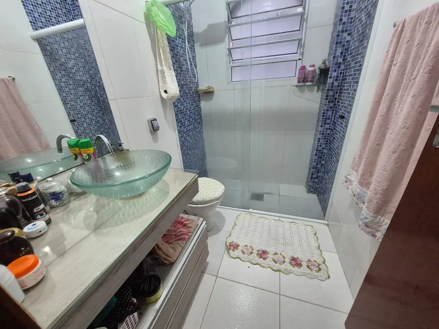 Casa com 2 quartos à venda, 152m2 em Canto do Forte, Praia Grande - SP - imagem 8 Foto 8 de Casa com 2 quartos à venda, 152m2 em Canto do Forte, Praia Grande - SP