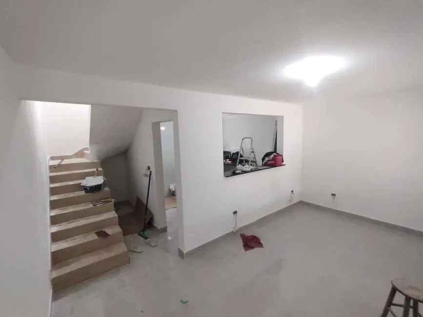 Casa com 2 quartos à venda em Canto do Forte, Praia Grande - SP - imagem 5 Foto 5 de Casa com 2 quartos à venda em Canto do Forte, Praia Grande - SP