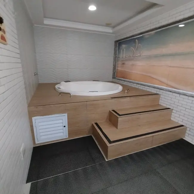 Apartamento com 2 quartos à venda em Guilhermina, Praia Grande - SP - imagem 6 Foto 6 de Apartamento com 2 quartos à venda em Guilhermina, Praia Grande - SP