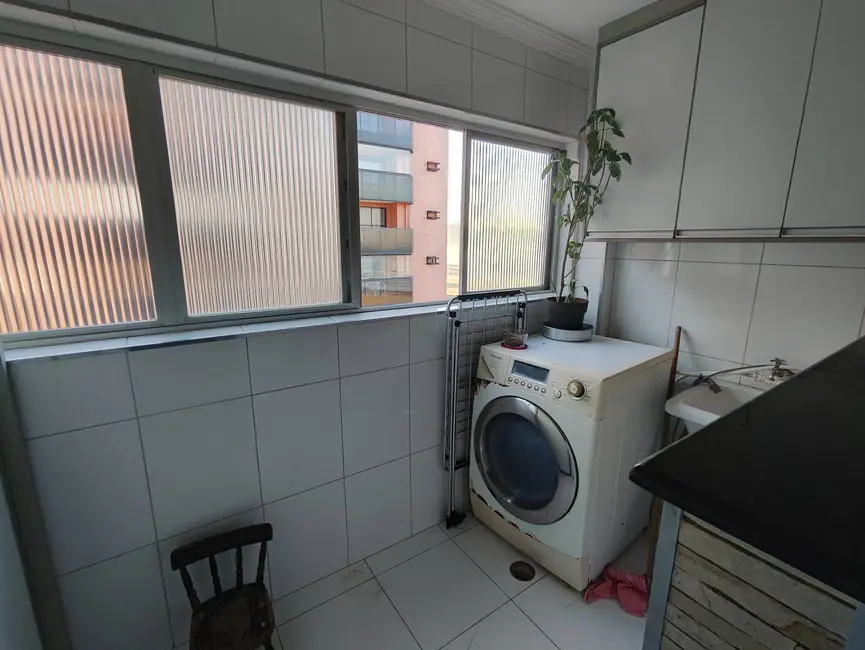 Foto 9 de Apartamento com 3 quartos à venda, 132m2 em Guilhermina, Praia Grande - SP