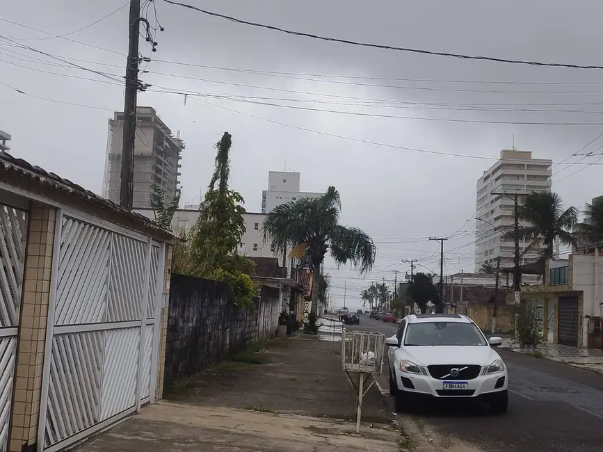 Foto 2 de Casa de Condomínio com 2 quartos à venda, 55m2 em Real, Praia Grande - SP