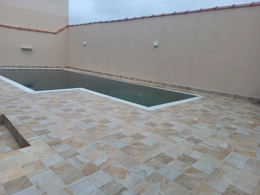 Foto 3 de Casa com 3 quartos à venda, 275m2 em Itanhaem - SP