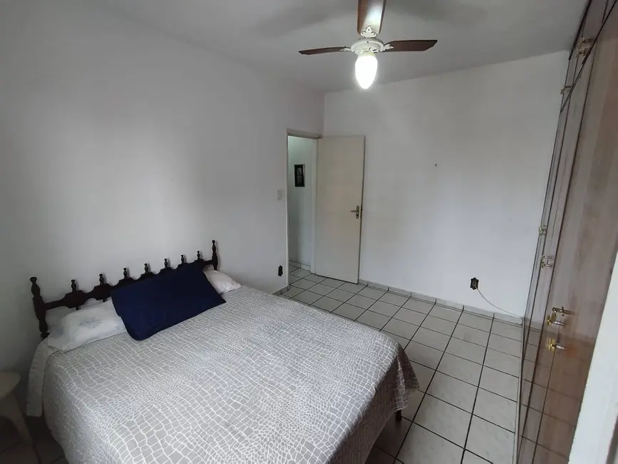 Foto 4 de Apartamento com 1 quarto à venda em Guilhermina, Praia Grande - SP