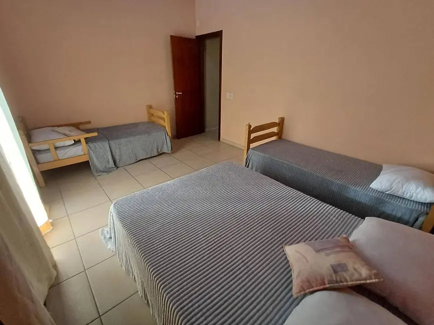 Foto 9 de Sobrado com 5 quartos à venda em Itanhaem - SP