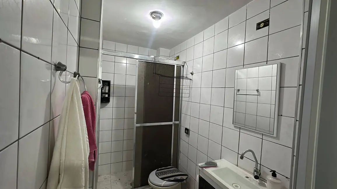Foto 5 de Kitnet com 1 quarto à venda, 30m2 em Guilhermina, Praia Grande - SP