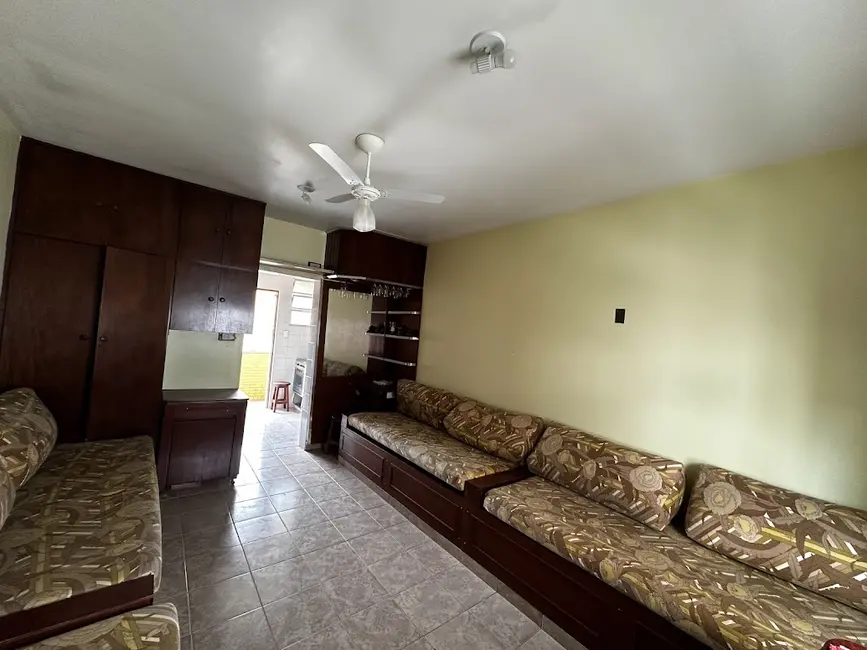 Foto 3 de Kitnet com 1 quarto à venda, 30m2 em Caiçara, Praia Grande - SP