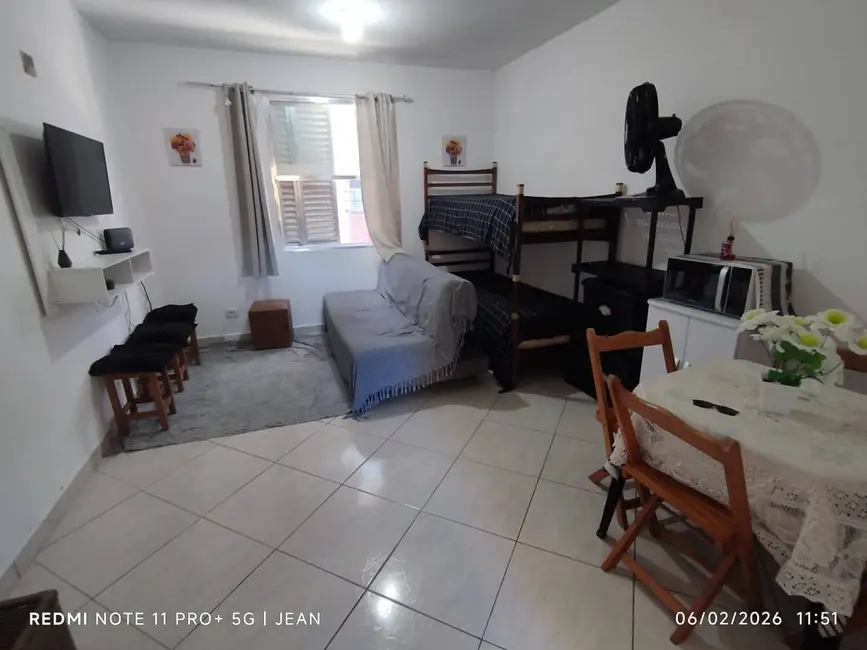 Foto 2 de Kitnet com 1 quarto à venda em Caiçara, Praia Grande - SP
