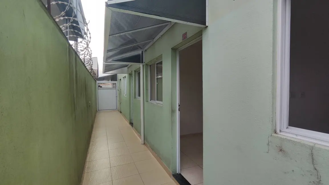 Foto 1 de Casa com 2 quartos à venda e para alugar, 40m2 em Praia Grande - SP