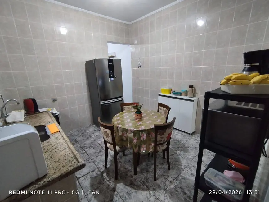 Foto 5 de Casa com 2 quartos à venda, 110m2 em Maracanã, Praia Grande - SP