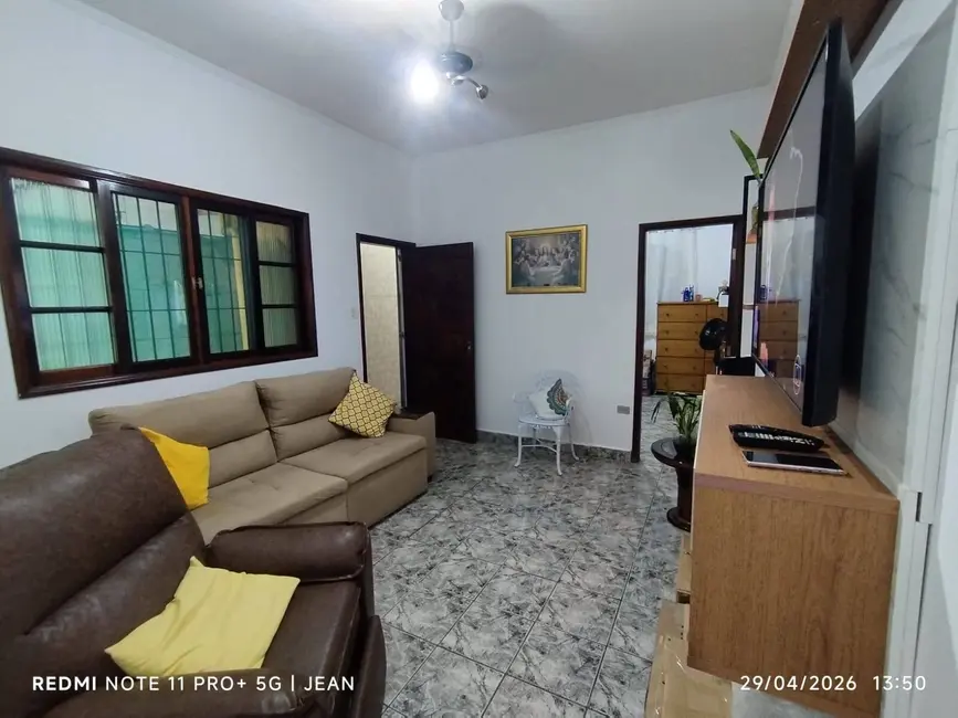 Foto 3 de Casa com 2 quartos à venda, 110m2 em Maracanã, Praia Grande - SP