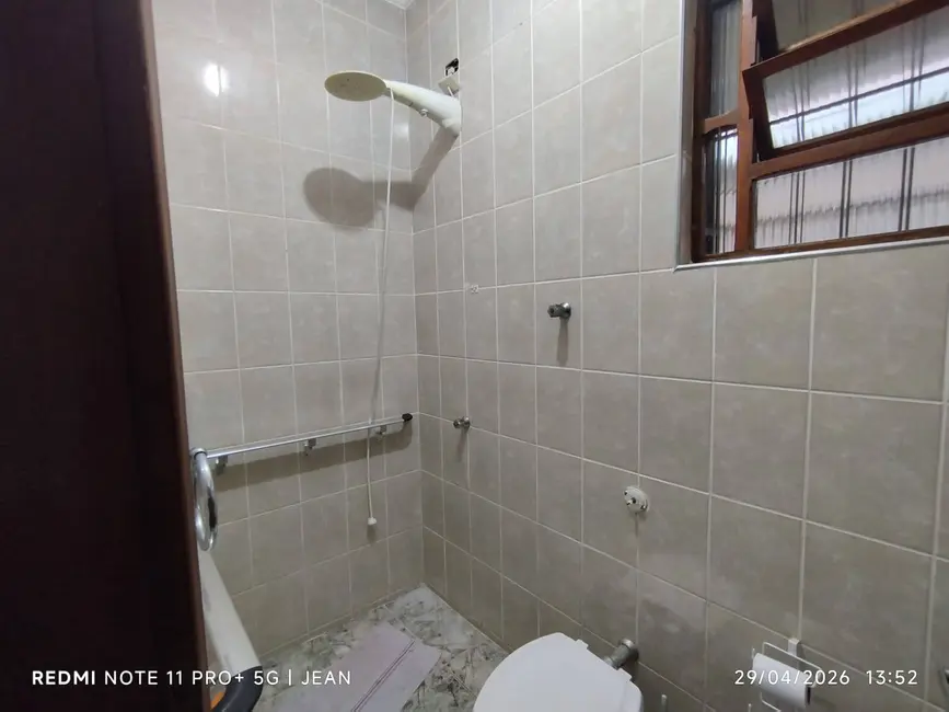 Foto 8 de Casa com 2 quartos à venda, 110m2 em Maracanã, Praia Grande - SP