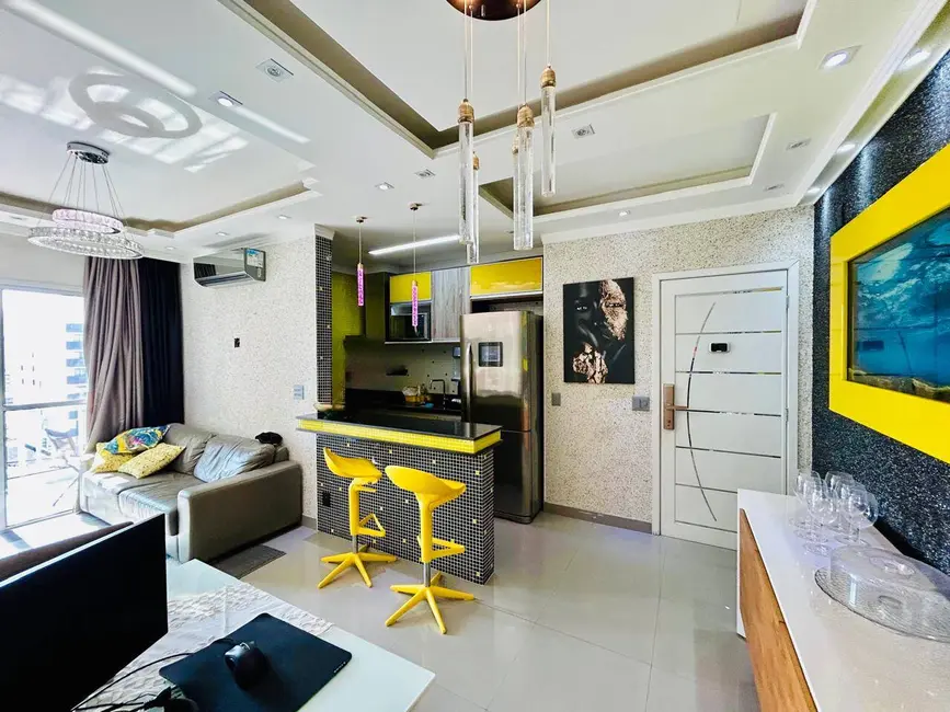 Apartamento com 2 quartos à venda em Ocian, Praia Grande - SP - imagem 2 Foto 2 de Apartamento com 2 quartos à venda em Ocian, Praia Grande - SP