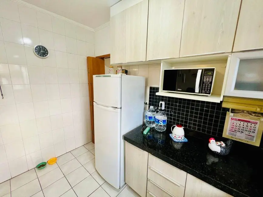 Apartamento à venda em Guilhermina, Praia Grande - SP - imagem 8 Foto 8 de Apartamento à venda em Guilhermina, Praia Grande - SP