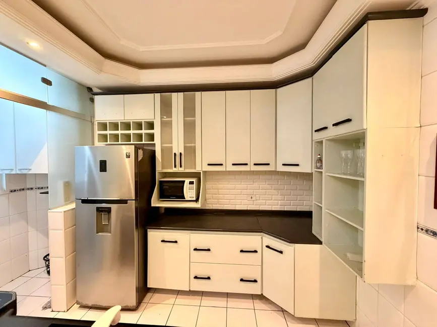 Apartamento com 2 quartos à venda em Canto do Forte, Praia Grande - SP - imagem 5 Foto 5 de Apartamento com 2 quartos à venda em Canto do Forte, Praia Grande - SP