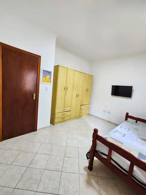 Foto 5 de Casa com 2 quartos à venda, 90m2 em Guilhermina, Praia Grande - SP