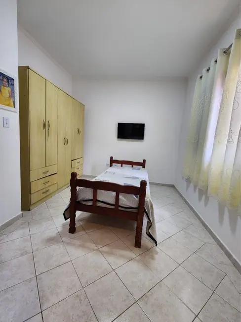 Foto 4 de Casa com 2 quartos à venda, 90m2 em Guilhermina, Praia Grande - SP