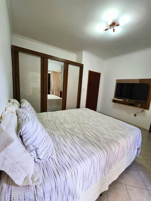 Foto 7 de Casa com 2 quartos à venda, 90m2 em Guilhermina, Praia Grande - SP