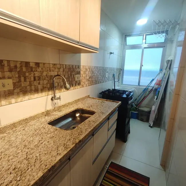 Foto 8 de Kitnet com 1 quarto à venda, 35m2 em Guilhermina, Praia Grande - SP