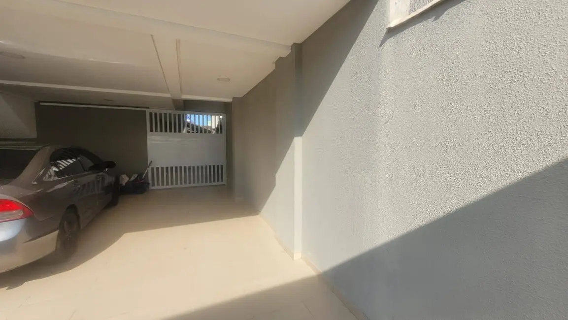 Foto 9 de Casa de Condomínio com 2 quartos para alugar, 48m2 em Maracanã, Praia Grande - SP