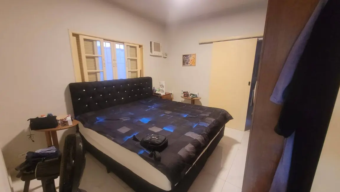 Casa com 3 quartos à venda, 144m2 em Maracanã, Praia Grande - SP - imagem 8 Foto 8 de Casa com 3 quartos à venda, 144m2 em Maracanã, Praia Grande - SP