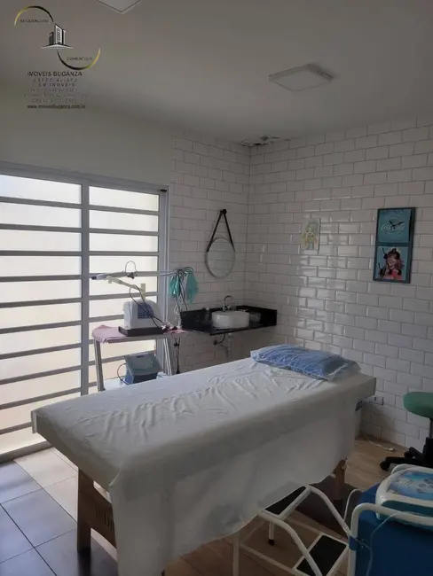 Casa com 3 quartos à venda e para alugar, 450m2 em Jardim Santa Rosália, Sorocaba - SP - imagem 4 Foto 4 de Casa com 3 quartos à venda e para alugar, 450m2 em Jardim Santa Rosália, Sorocaba - SP
