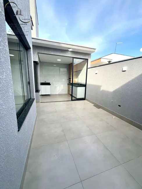 Casa com 3 quartos à venda, 160m2 em Cajuru do Sul, Sorocaba - SP - imagem 3 Foto 3 de Casa com 3 quartos à venda, 160m2 em Cajuru do Sul, Sorocaba - SP