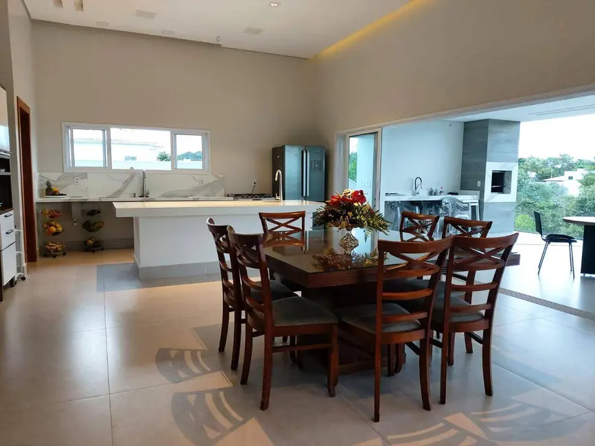 Casa com 3 quartos para alugar em Porto Seguro - BA - imagem 8 Foto 8 de Casa com 3 quartos para alugar em Porto Seguro - BA