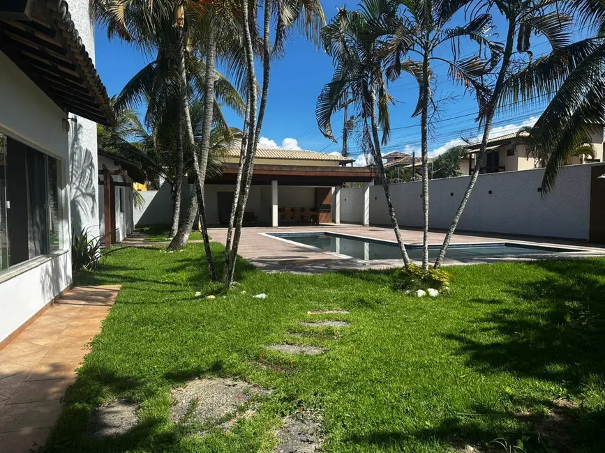 Foto 2 de Casa com 4 quartos para alugar, 250m2 em Porto Seguro - BA