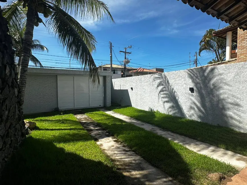 Casa com 4 quartos para alugar, 250m2 em Porto Seguro - BA - imagem 5 Foto 5 de Casa com 4 quartos para alugar, 250m2 em Porto Seguro - BA