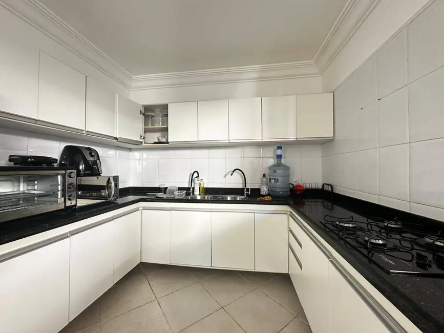 Casa com 4 quartos para alugar, 250m2 em Porto Seguro - BA - imagem 9 Foto 9 de Casa com 4 quartos para alugar, 250m2 em Porto Seguro - BA