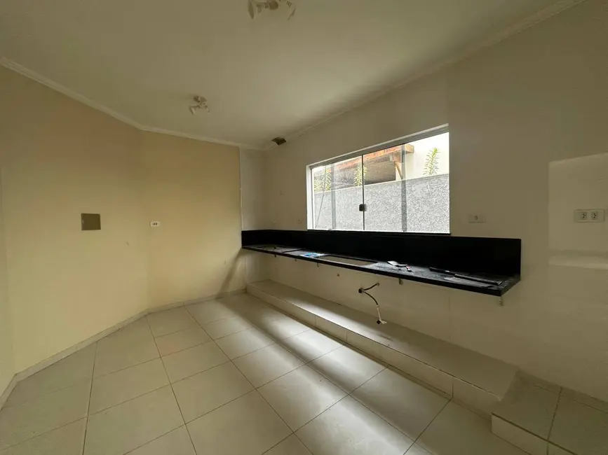 Casa com 4 quartos para alugar em Porto Seguro - BA - imagem 9 Foto 9 de Casa com 4 quartos para alugar em Porto Seguro - BA