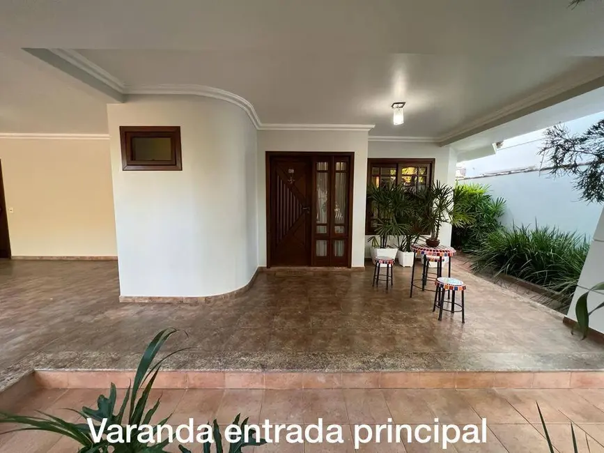 Casa com 6 quartos à venda e para alugar, 750m2 em Porto Seguro - BA - imagem 4 Foto 4 de Casa com 6 quartos à venda e para alugar, 750m2 em Porto Seguro - BA
