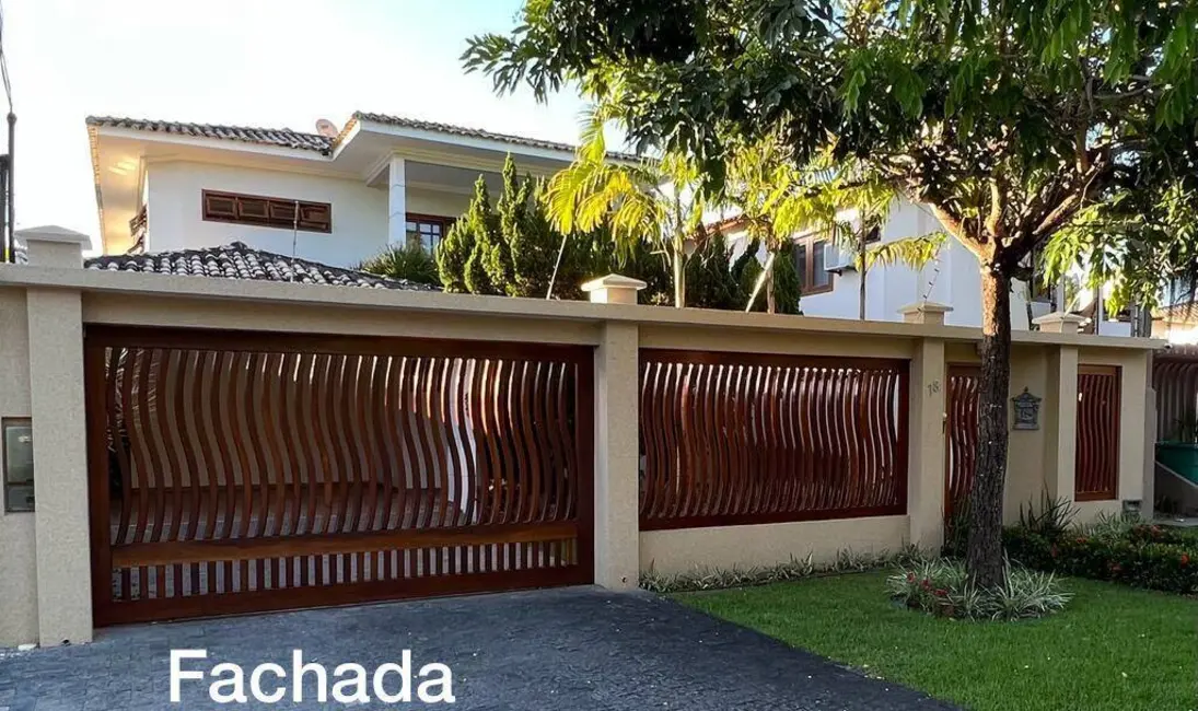 Foto 1 de Casa com 6 quartos à venda e para alugar, 750m2 em Porto Seguro - BA
