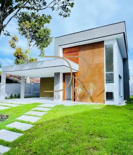 Foto 1 de Casa com 3 quartos à venda, 150m2 em Porto Seguro - BA