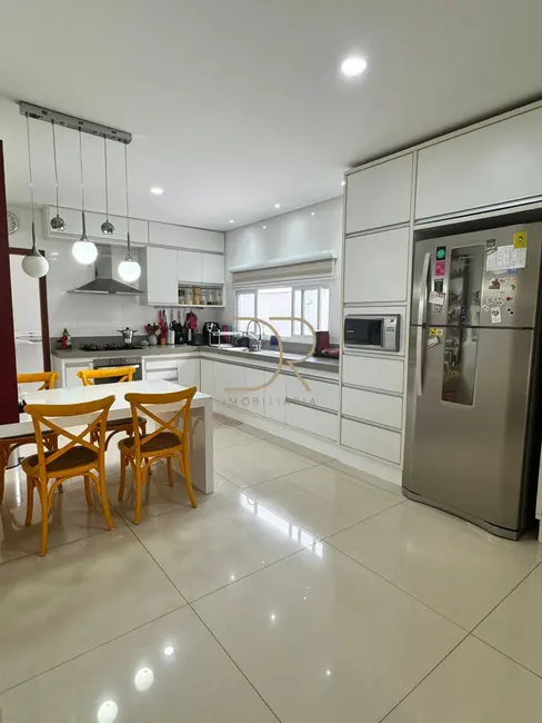 Foto 5 de Casa de Condomínio com 4 quartos para alugar em Porto Seguro - BA