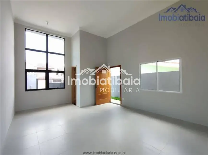 Casa com 3 quartos à venda, 230m2 em Atibaia - SP - imagem 2 Foto 2 de Casa com 3 quartos à venda, 230m2 em Atibaia - SP