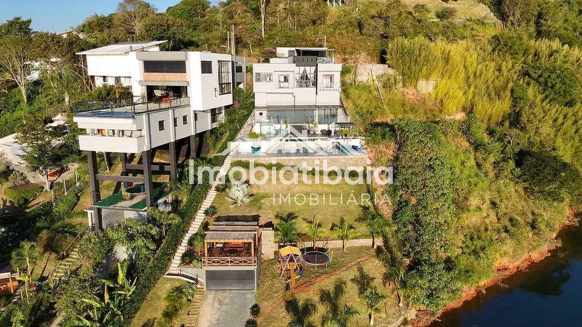 Foto 1 de Casa de Condomínio com 4 quartos à venda, 1050m2 em Centro, Igarata - SP