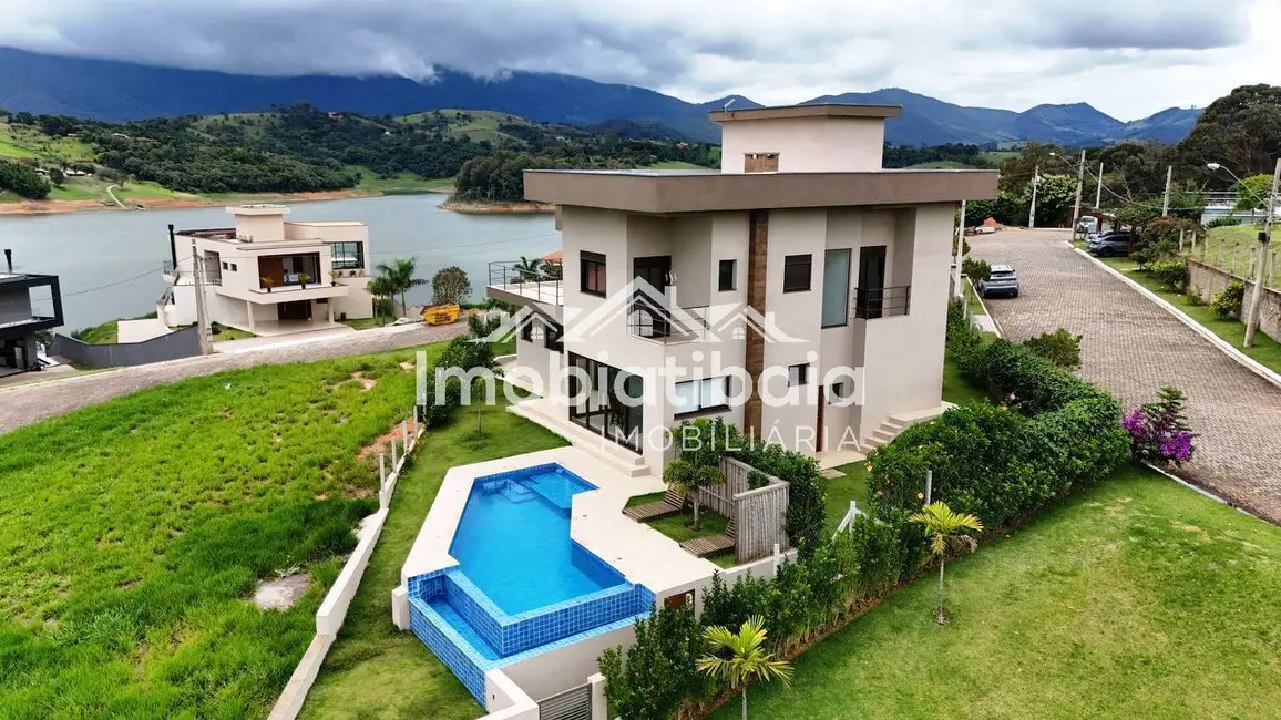 Chácara com 3 quartos à venda, 1028m2 em Centro, Joanopolis - SP - imagem 6 Foto 6 de Chácara com 3 quartos à venda, 1028m2 em Centro, Joanopolis - SP