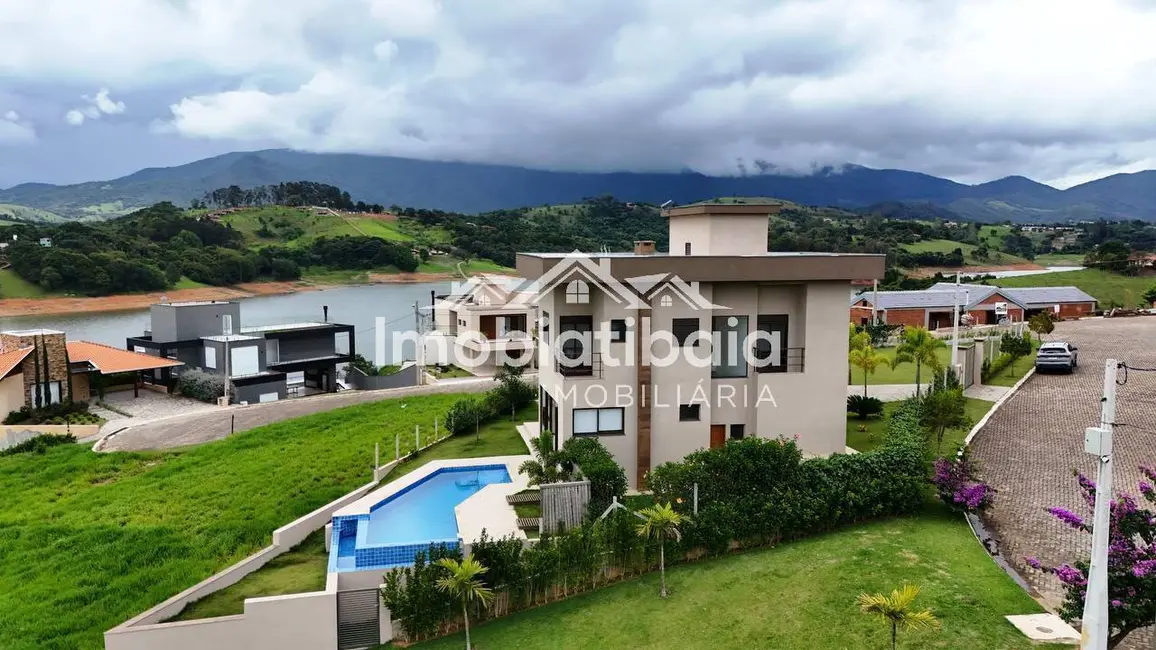 Chácara com 3 quartos à venda, 1028m2 em Centro, Joanopolis - SP - imagem 5 Foto 5 de Chácara com 3 quartos à venda, 1028m2 em Centro, Joanopolis - SP